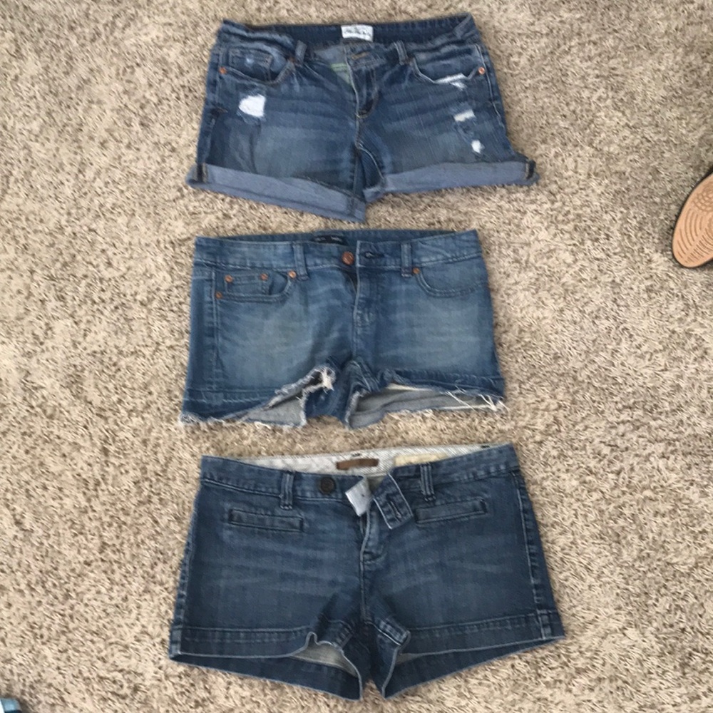 3 pairs of Women’s Jean shorts Gap/Aeropostale